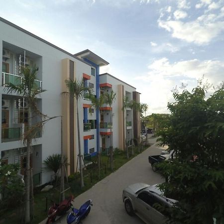 Por-Ho Boutique Hotel Nakhonratcsaszima Kültér fotó