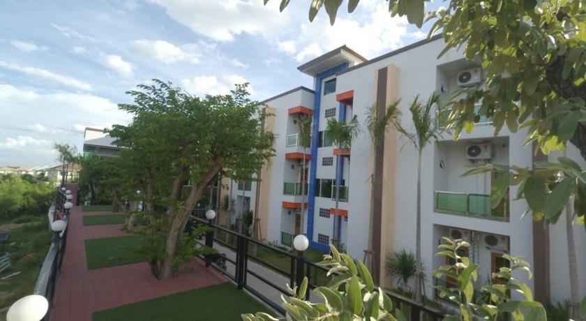 Por-Ho Boutique Hotel Nakhonratcsaszima Kültér fotó