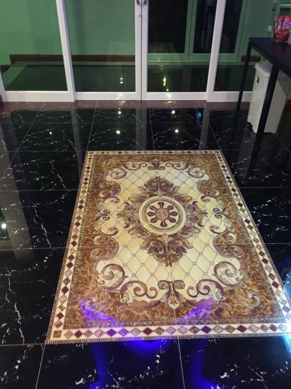 Por-Ho Boutique Hotel Nakhonratcsaszima Kültér fotó
