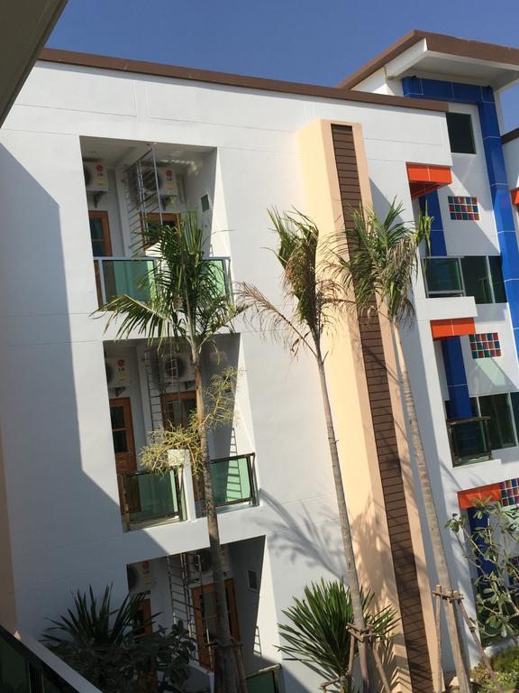 Por-Ho Boutique Hotel Nakhonratcsaszima Kültér fotó